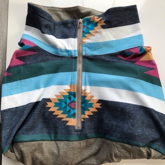 🔸BROWN Geometric LS Lightweight Sweatshirt - Picture 4 of 5